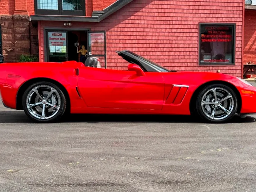 2011 Chevrolet Corvette Grand Sport 4LT photo 1