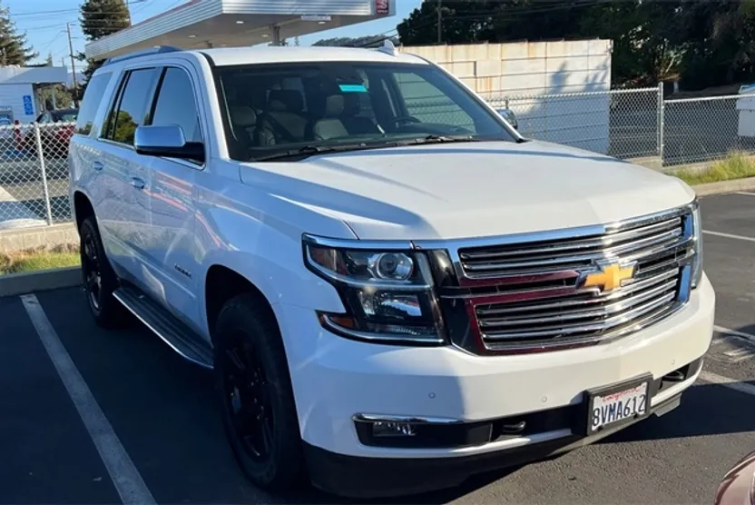 2018 Chevrolet Tahoe Premier photo 1