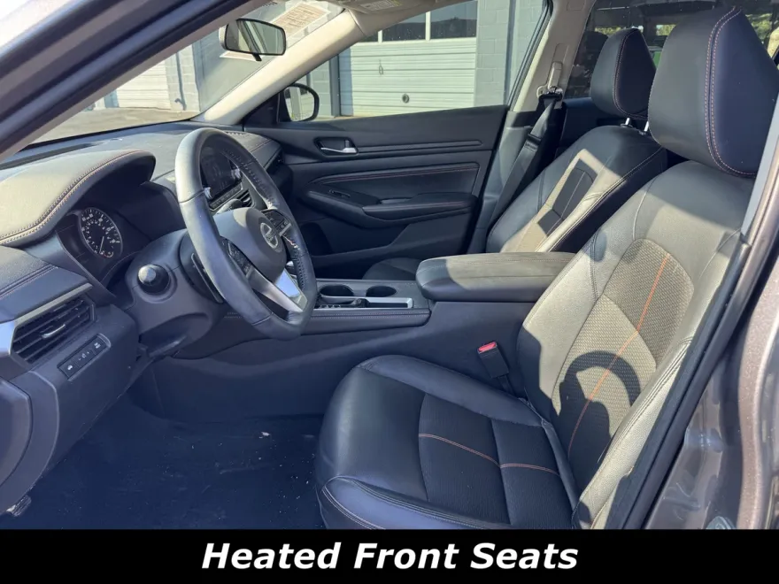 2020 Nissan Altima 2.5 SR photo 1