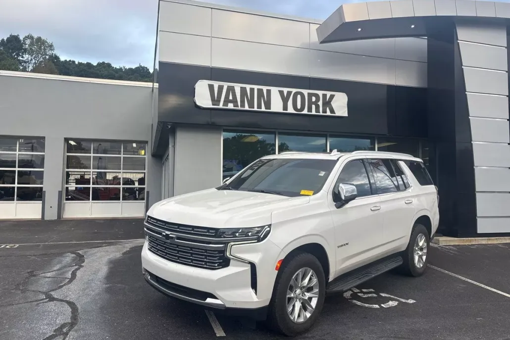 2021 Chevrolet Tahoe Premier photo 1