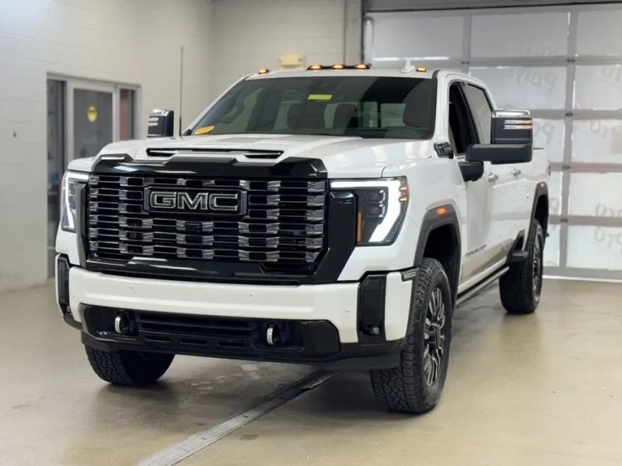 2025 Gmc Sierra 3500 HD Denali Ultimate photo 1
