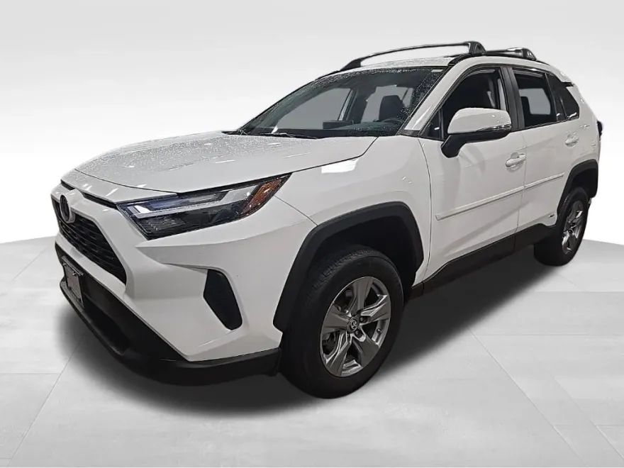 2024 Toyota RAV4 Hybrid LE photo 1