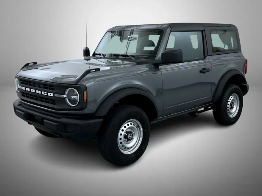 2025 Ford Bronco Base photo 1