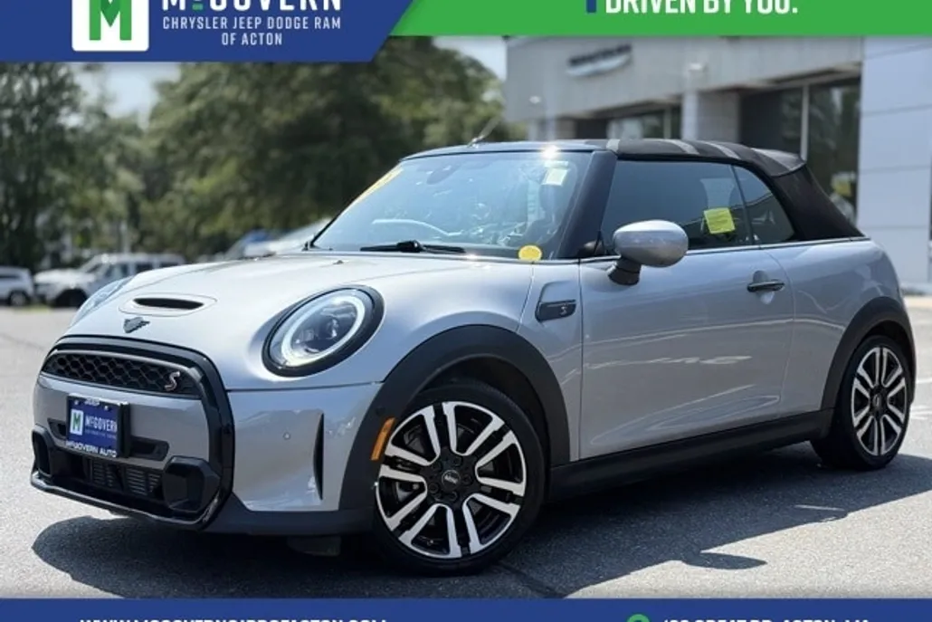 2023 Mini Cooper S Iconic photo 1