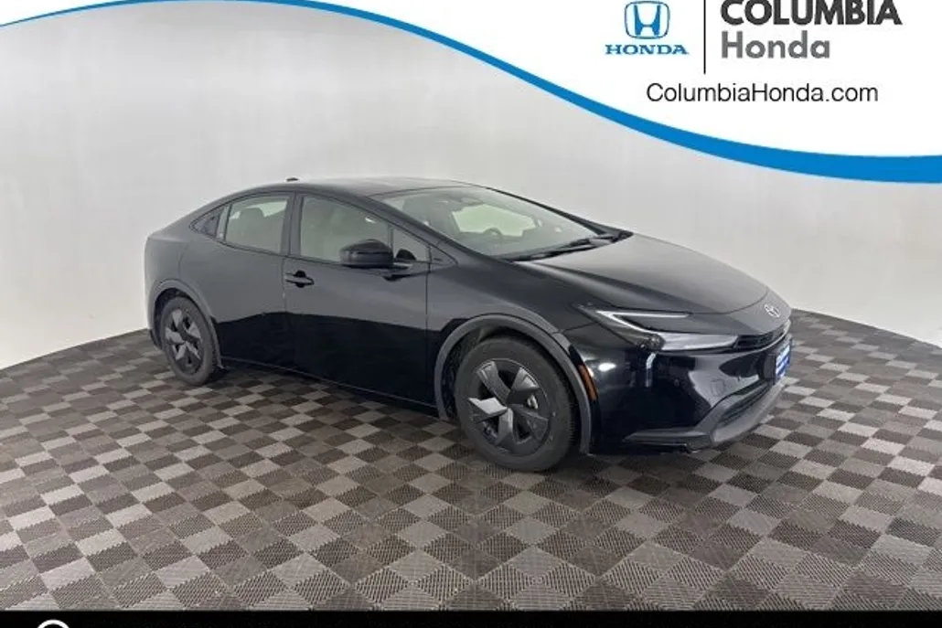 2024 Toyota Prius Limited photo 1