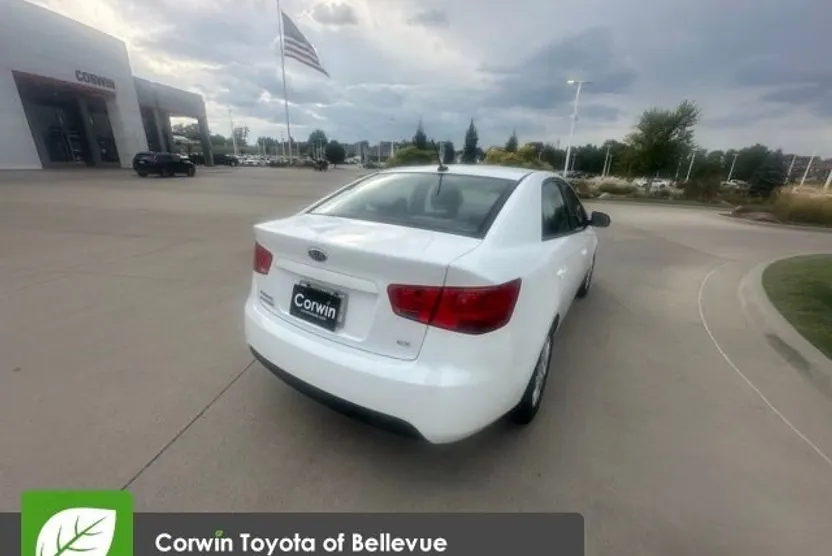 2012 Kia Forte EX photo 1