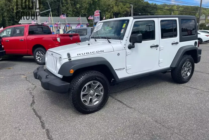 2017 Jeep Wrangler Unlimited Rubicon photo 1