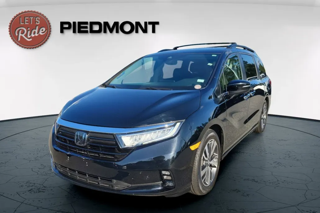 2021 Honda Odyssey Touring photo 1