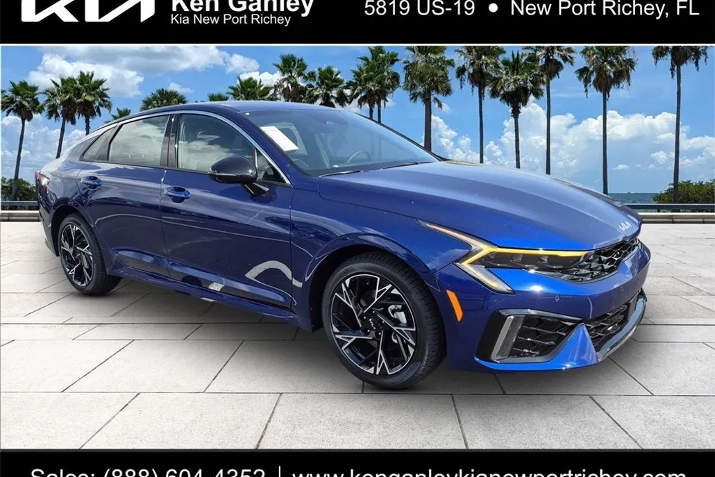 2025 Kia K5 GT-Line photo 1