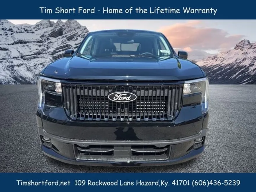 2025 Ford Maverick Lariat photo 1