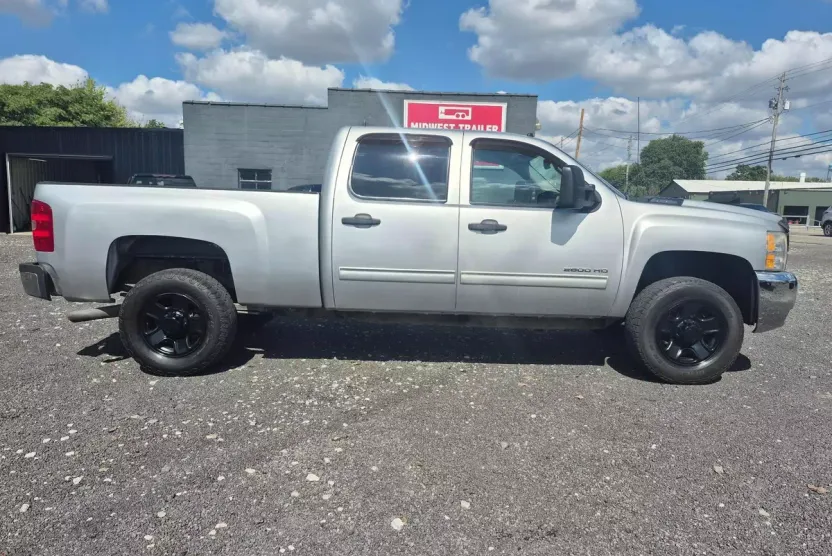 2010 Chevrolet Silverado 2500HD photo 1