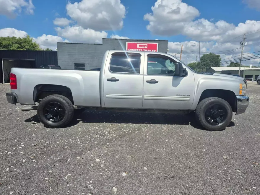 2010 Chevrolet Silverado 2500HD photo 1