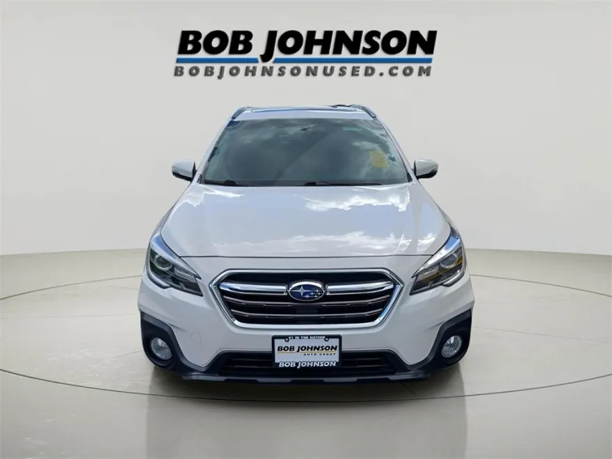 2018 Subaru Outback 2.5i Touring photo 1