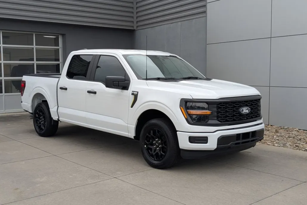 2025 Ford F-150 STX photo 1