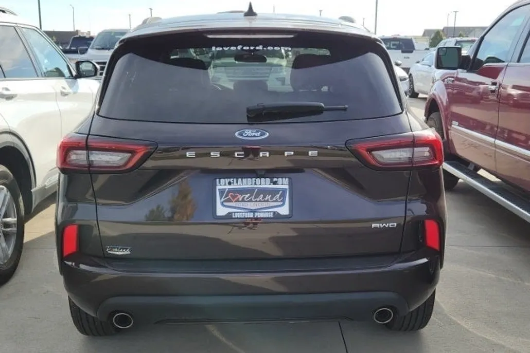2023 Ford Escape ST-Line Select photo 1