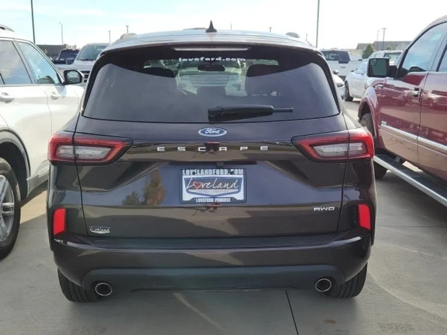 2023 Ford Escape ST-Line Select photo 1
