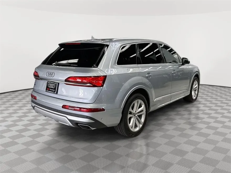 2025 Audi Q7 Premium 45 photo 1