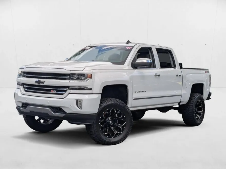 2017 Chevrolet Silverado 1500 LTZ Z71 photo 1
