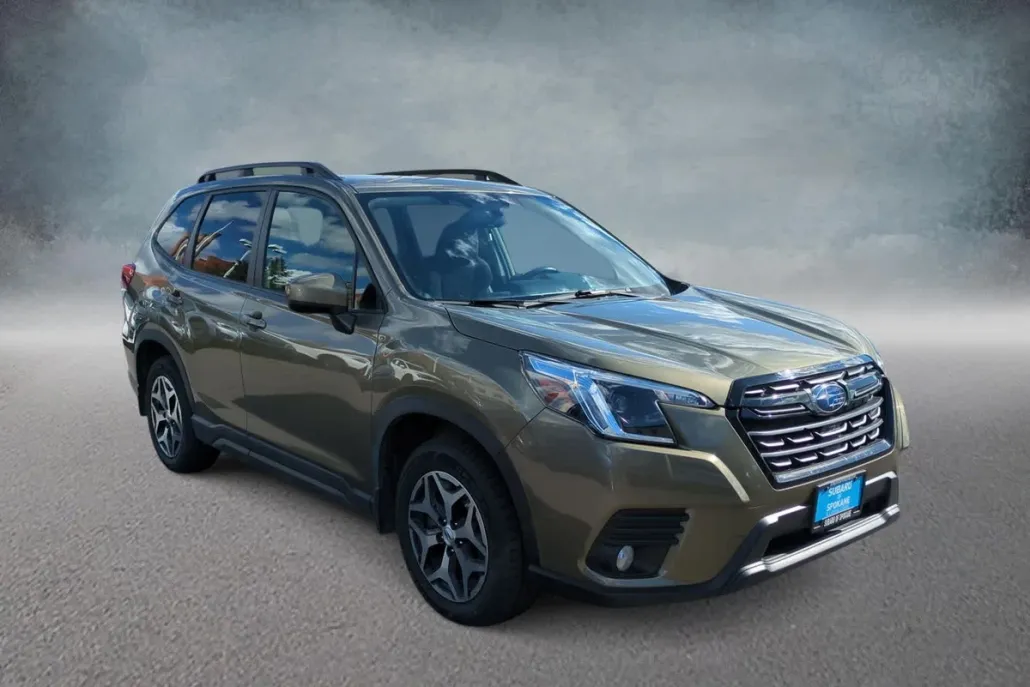 2023 Subaru Forester Premium photo 1