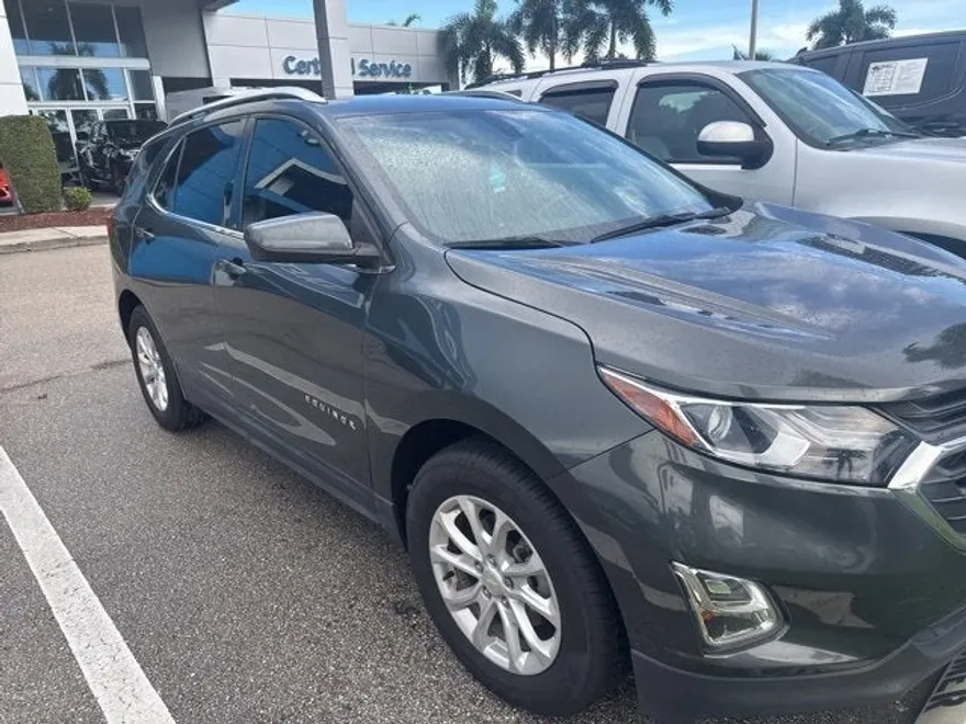 2019 Chevrolet Equinox LT photo 1