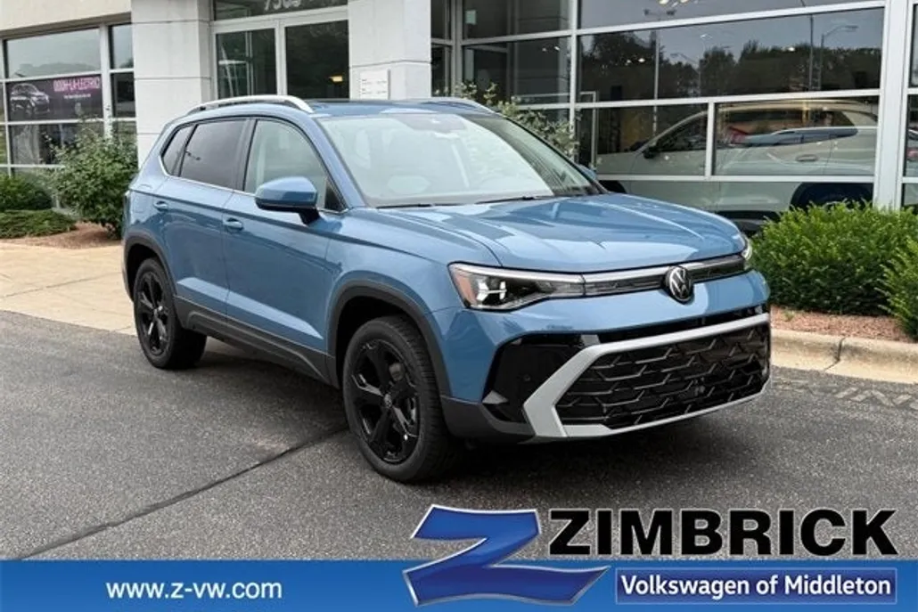 2025 Volkswagen Taos SEL photo 1