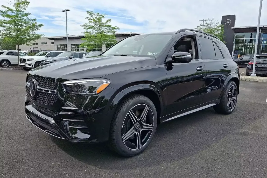 2025 Mercedes Benz GLE 350 4MATIC photo 1