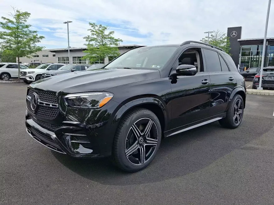 2025 Mercedes Benz GLE 350 4MATIC photo 1