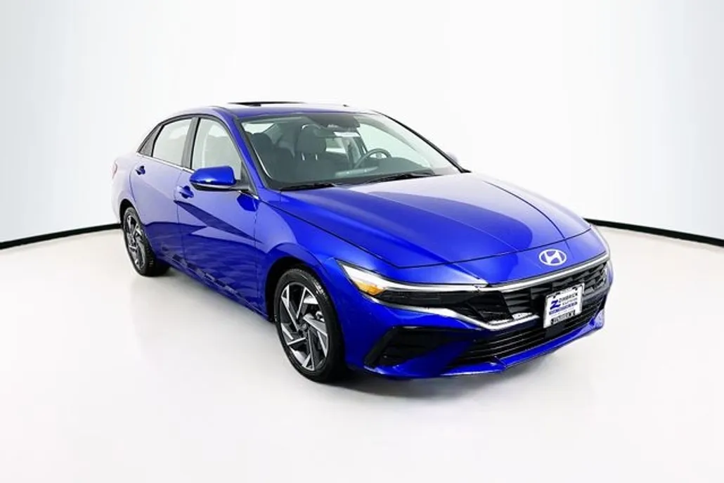 2025 Hyundai Elantra SEL Convenience photo 1