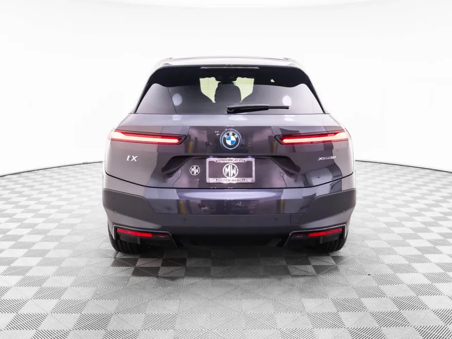2025 Bmw iX photo 1