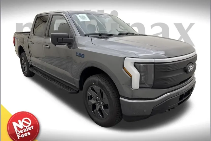 2025 Ford F-150 Lightning photo 1
