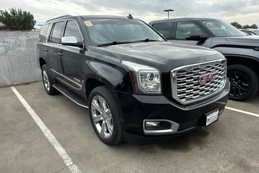 2019 Gmc Yukon 1500 SLT photo 1