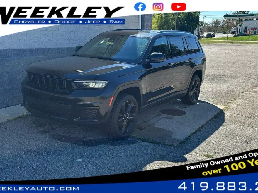 2023 Jeep Grand Cherokee Altitude photo 1
