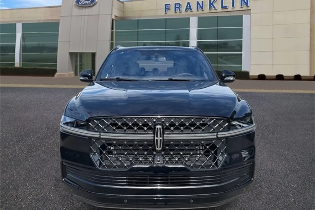 2025 Lincoln Navigator Reserve photo 1