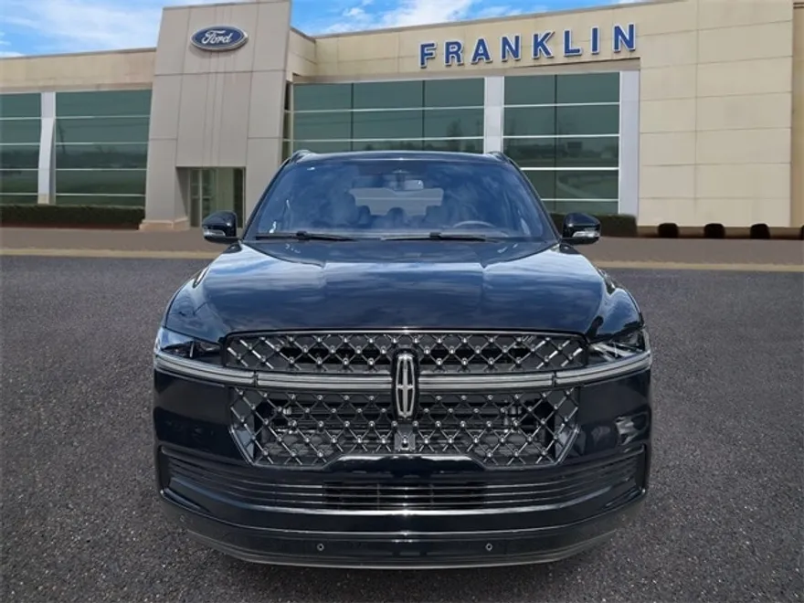 2025 Lincoln Navigator Reserve photo 1