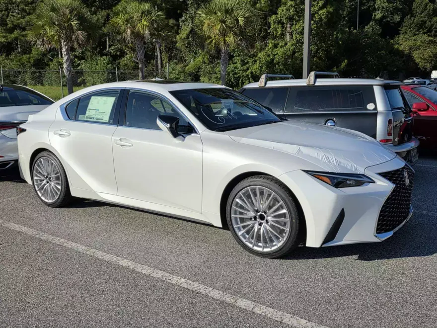 2025 Lexus IS 300 photo 1
