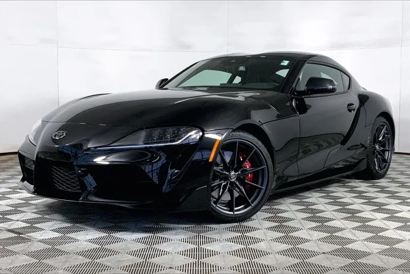 2024 Toyota Supra 3.0 Premium photo 1