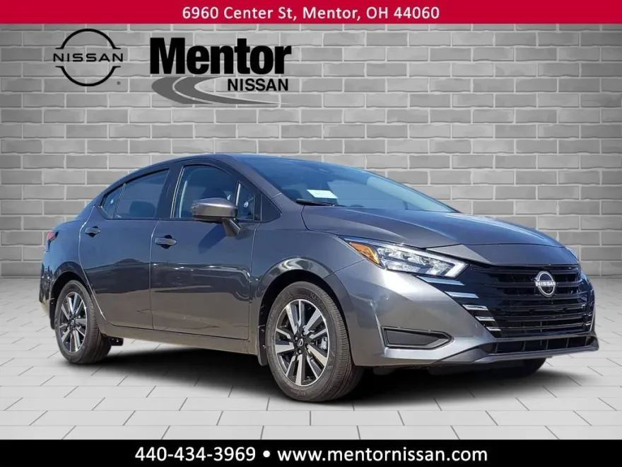 2025 Nissan Versa SV photo 1