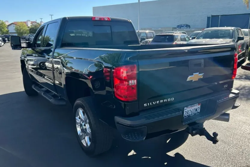 2018 Chevrolet Silverado 2500HD LTZ photo 1