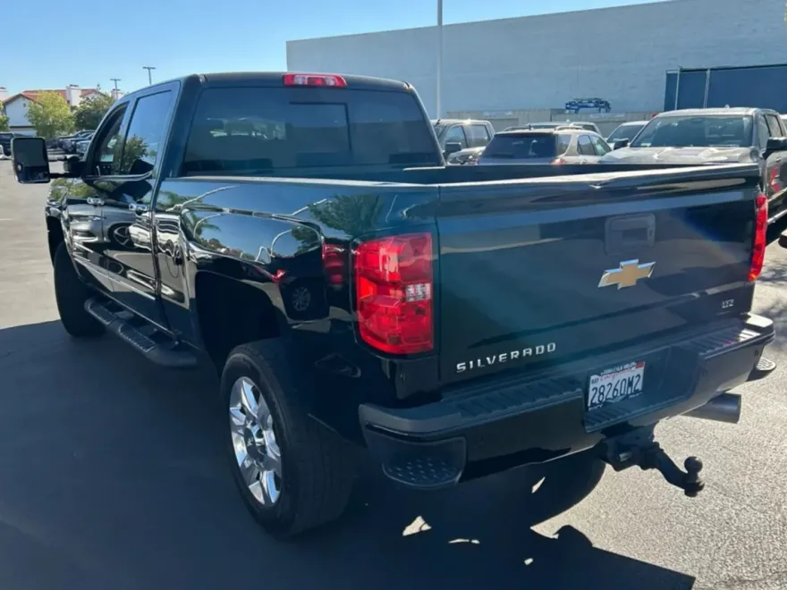 2018 Chevrolet Silverado 2500HD LTZ photo 1