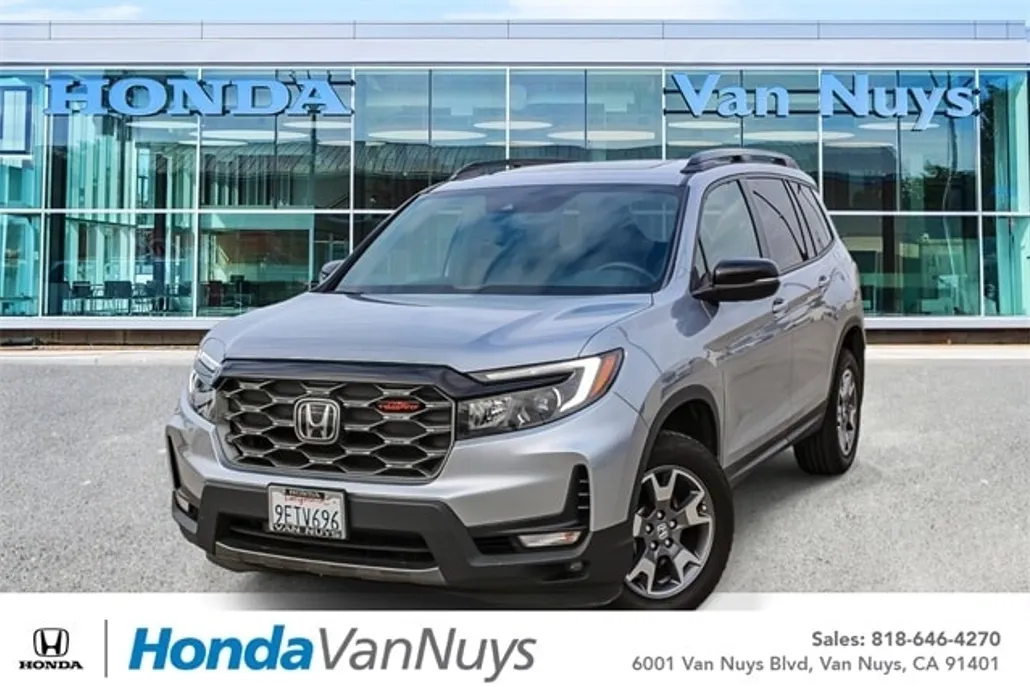 2023 Honda Passport TrailSport photo 1