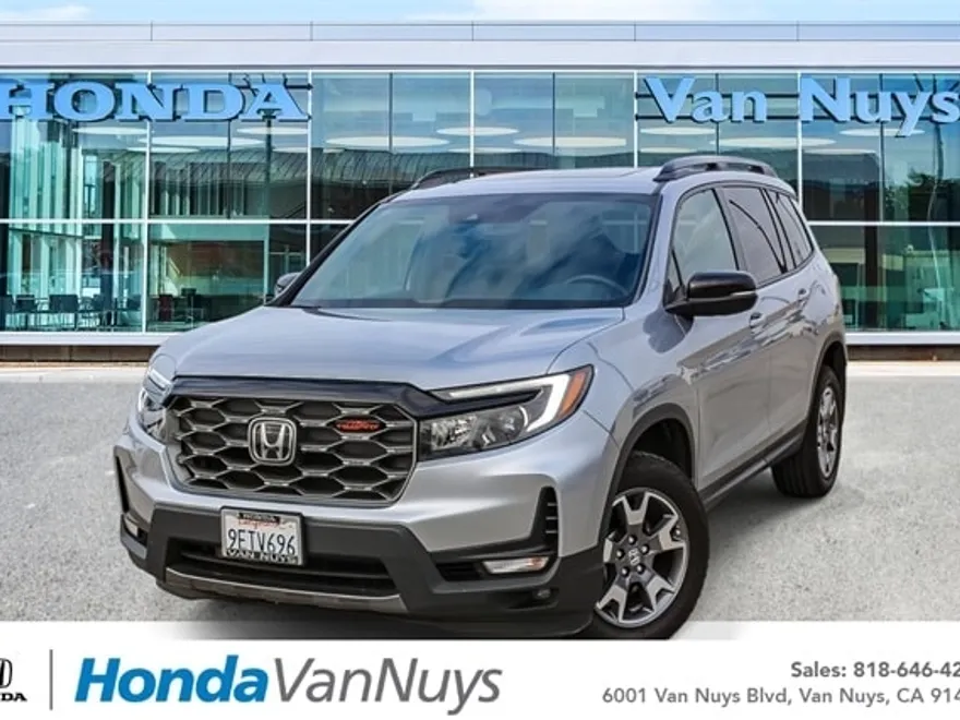 2023 Honda Passport TrailSport photo 1