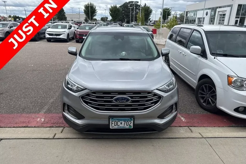 2020 Ford Edge SEL photo 1
