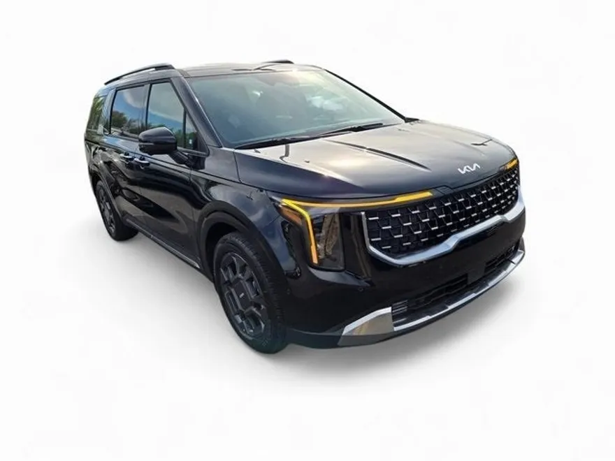 2025 Kia Carnival SX photo 1