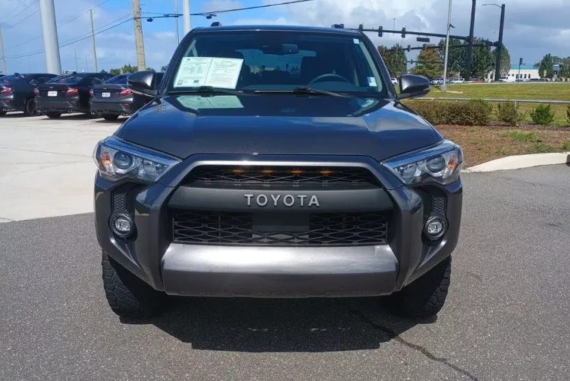 2022 Toyota 4Runner SR5 Premium photo 1