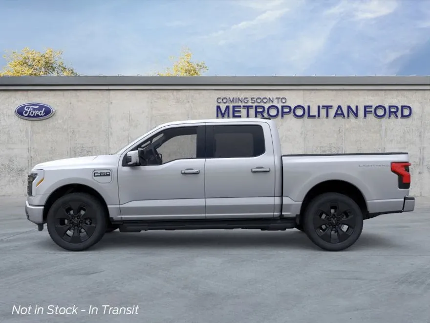 2025 Ford F-150 Lightning Platinum photo 1