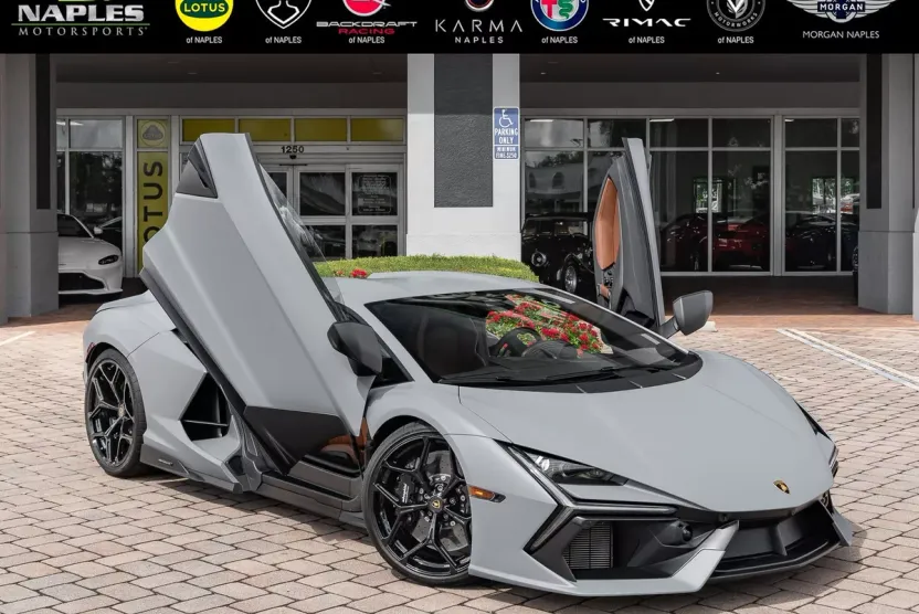 2024 Lamborghini Revuelto photo 1