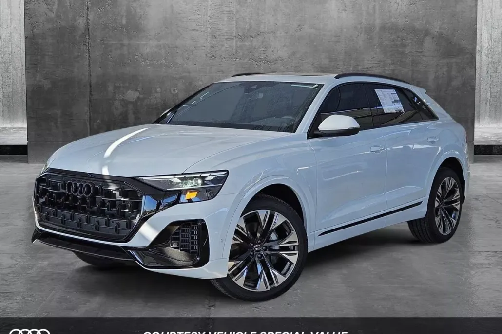 2025 Audi Q8 55 Premium photo 1