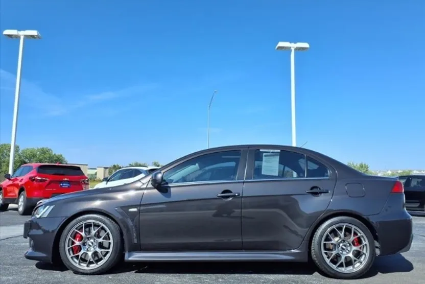 2014 Mitsubishi Lancer Evolution MR photo 1