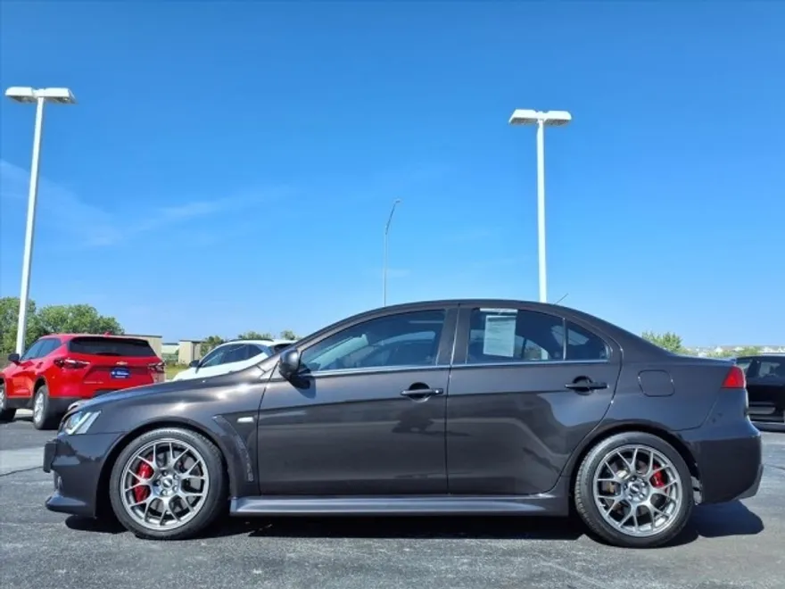 2014 Mitsubishi Lancer Evolution MR photo 1