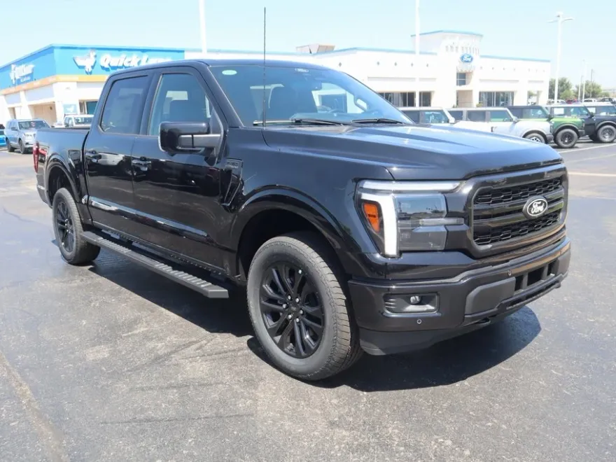 2025 Ford F-150 Lariat photo 1